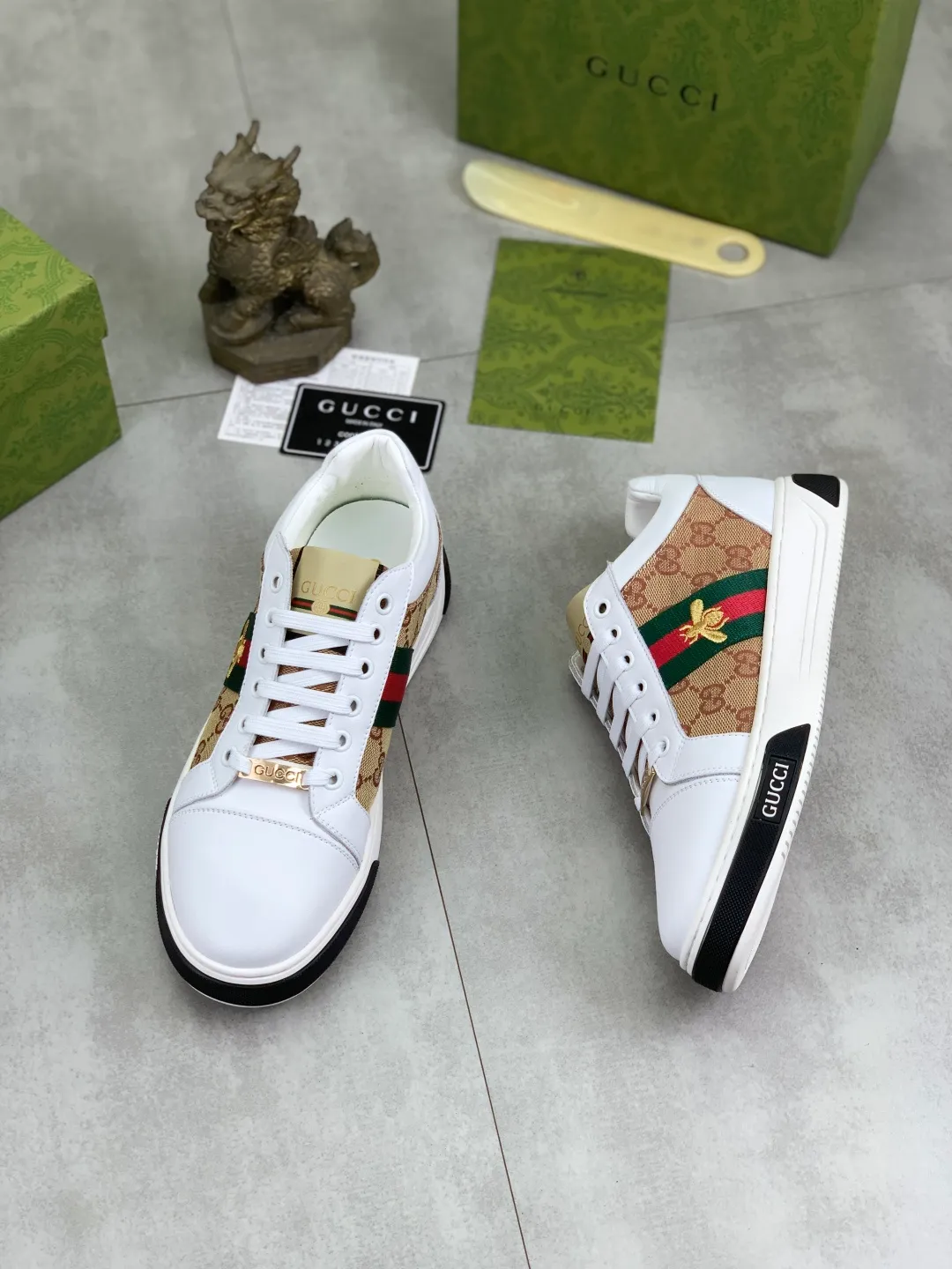 Men's shoes 💰P420💰 [New model] (GUCCI) official website's latest 🎁🎁casual and fashionable men's shoes 👟, hot style 💥 style is simple and elegant, exclusive for trendy men. Unique official website's latest brand double G elements 👑Original Gucci decoration, fashionable and generous, the fabric is original frosted calfskin ✅Fully imported first-layer pigskin lining, the official website specifies wear-resistant, lightweight original rubber casual outsole, the classic model is taken in kind at the counter🎬38-44 2️⃣ colors available
